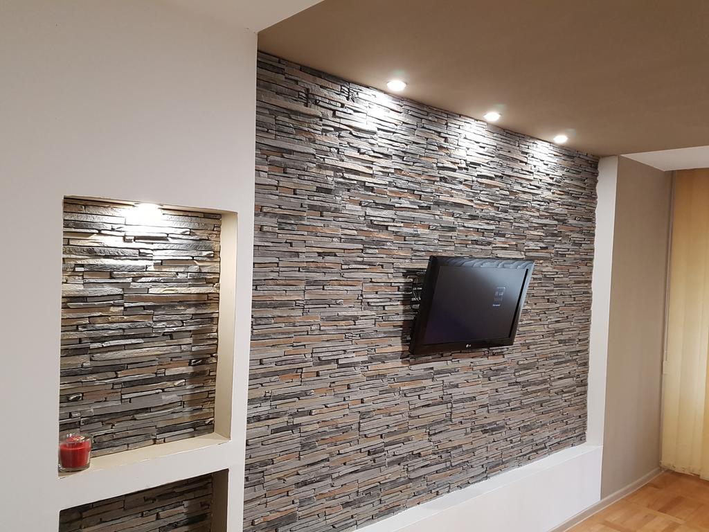 Woodstone Apartment プロイェシュティ エクステリア 写真